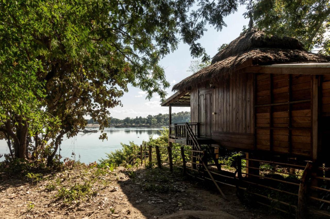 Pomelo Restaurant And Guesthouse - Fishermen & Tammarine Cottages Riverfront - Experience Nature, Culture And Adventure & Tailor-Made Tour Ban Khon Dış mekan fotoğraf